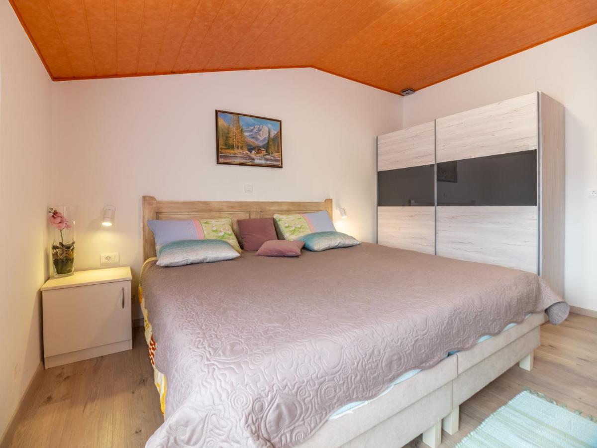 Berat Apartment Воднян Екстериор снимка