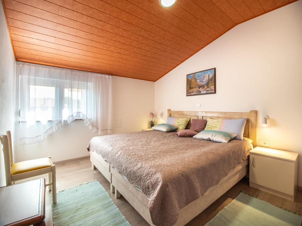Berat Apartment Воднян Екстериор снимка