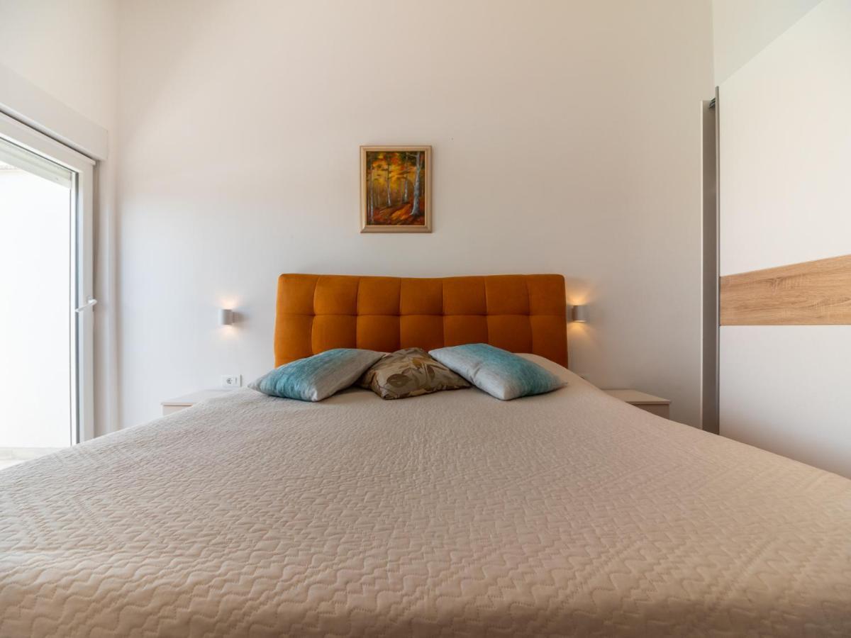 Berat Apartment Воднян Екстериор снимка