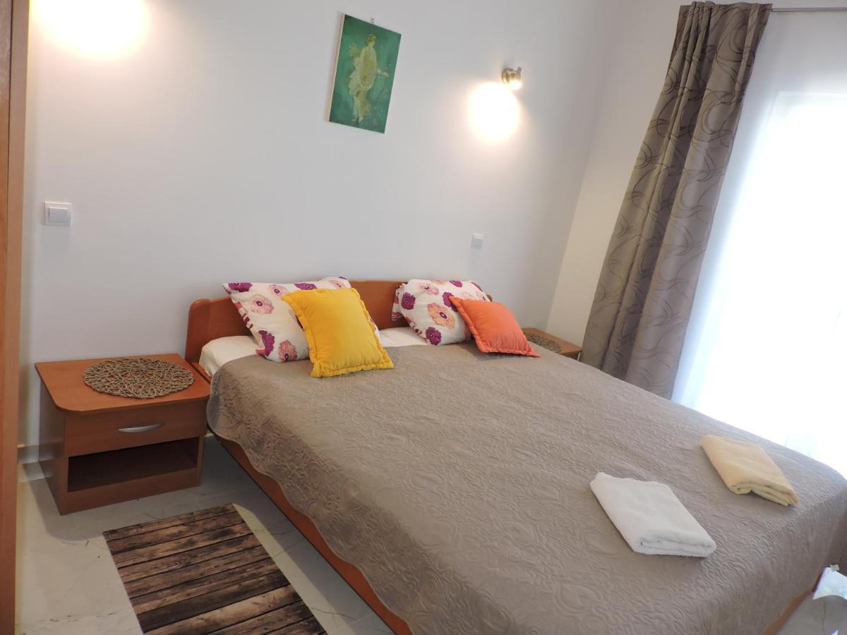 Berat Apartment Воднян Екстериор снимка