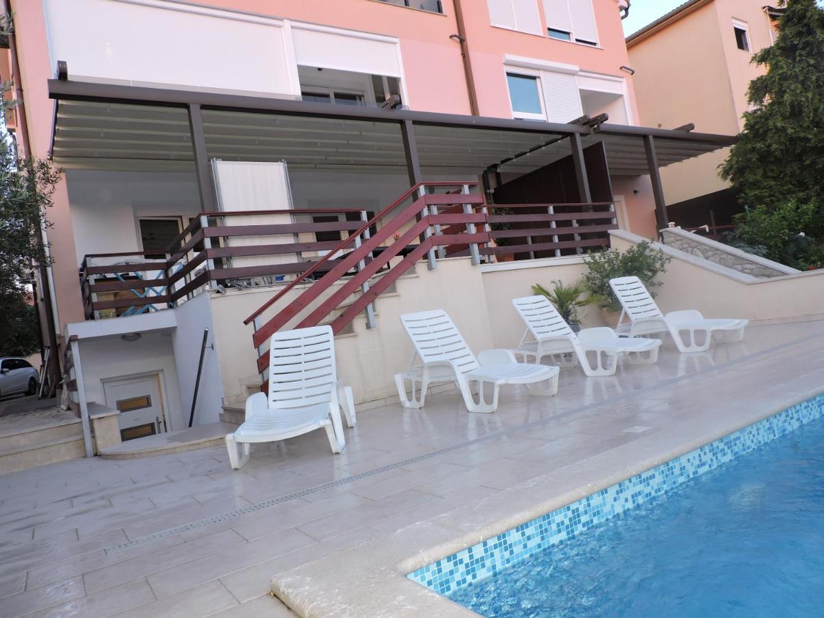 Berat Apartment Воднян Екстериор снимка